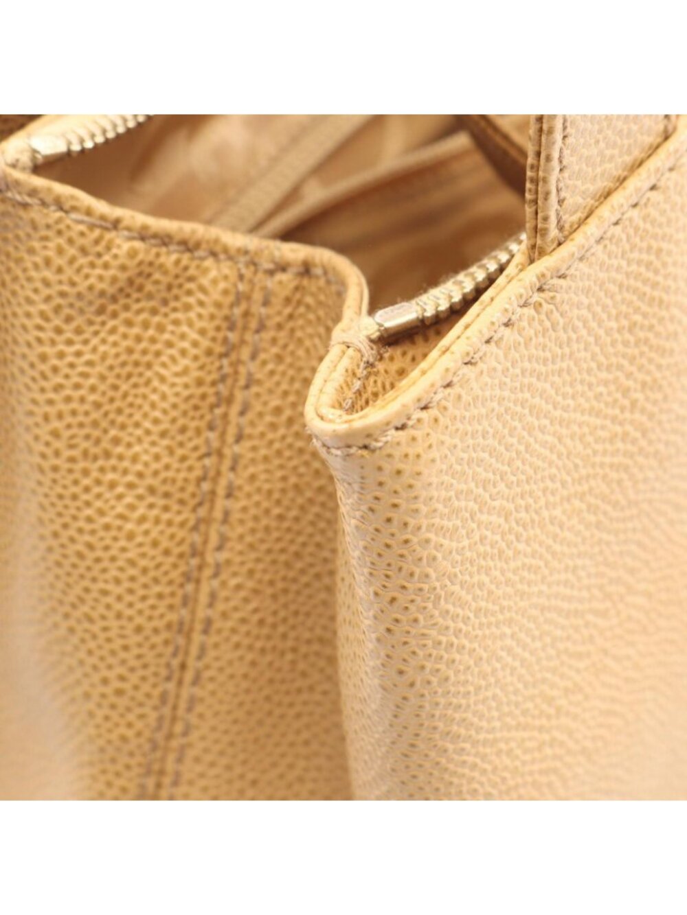 Chanel Tote CC Logo Beige Caviar Leather Handbag - Picture 6 of 10